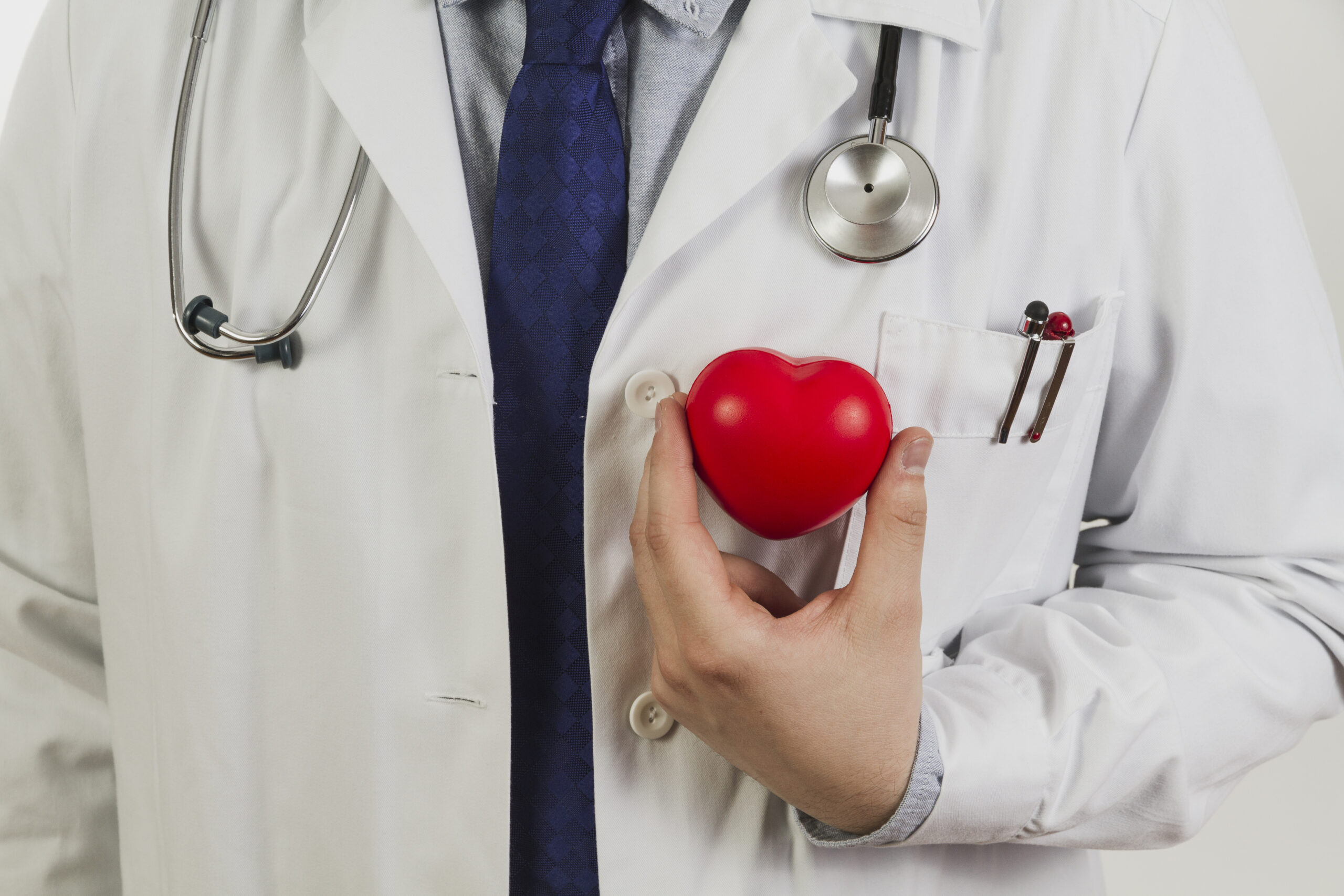 How To Choose Heart Specialist Doctor in Faridabad - Dr Sanjay
